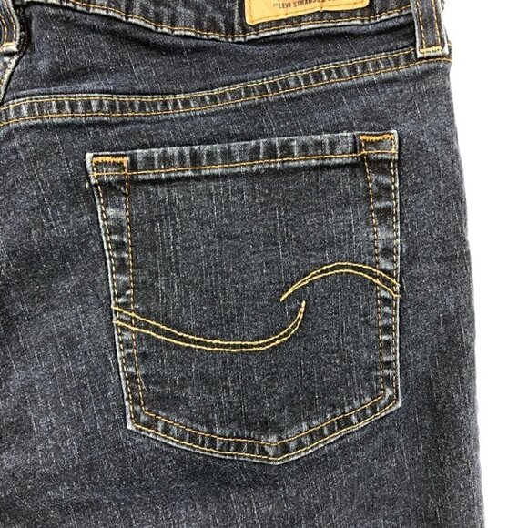 Levi’s Women’s Size 12 Mid Rise Straight Jeans Five Pocket Design Button Zipper - Picture 3 of 9